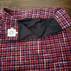 Lili Sidonio Chic Tweed Skirt with Black Lining